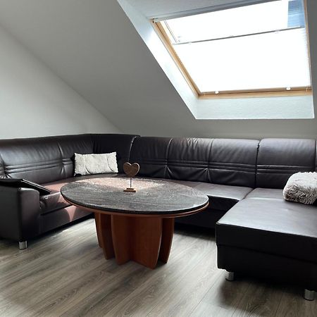 Marienhaus Apartment - Zentral, Parken, Netflix, Kontaktloses Einchecken Wuppertal Ngoại thất bức ảnh