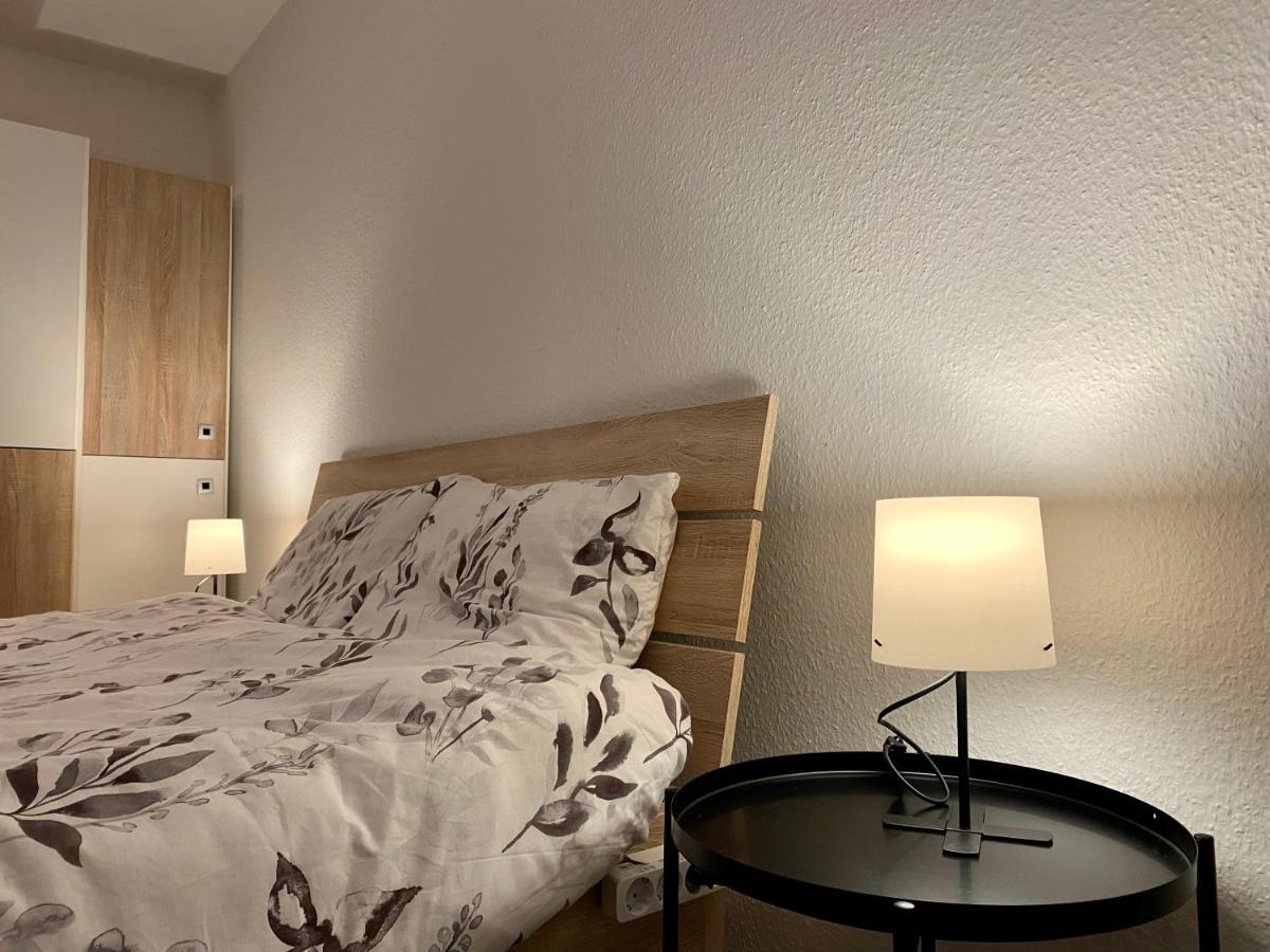 Marienhaus Apartment - Zentral, Parken, Netflix, Kontaktloses Einchecken Wuppertal Ngoại thất bức ảnh