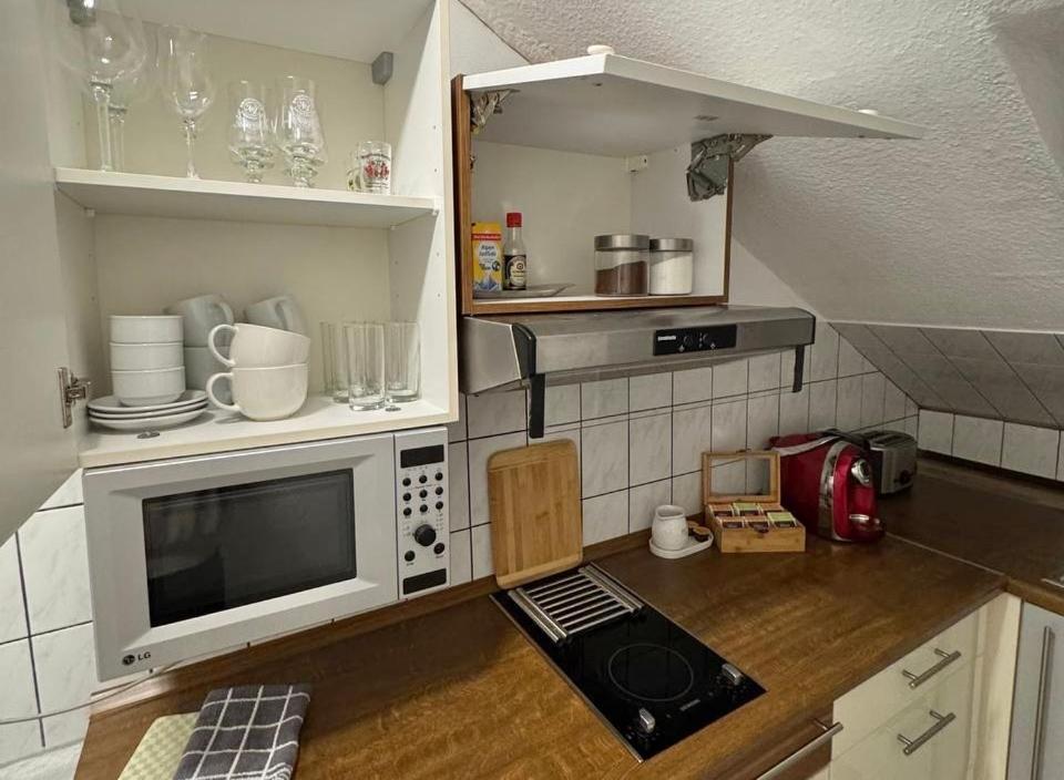 Marienhaus Apartment - Zentral, Parken, Netflix, Kontaktloses Einchecken Wuppertal Ngoại thất bức ảnh